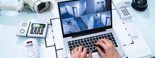 Como funciona o monitoramento de alarme?